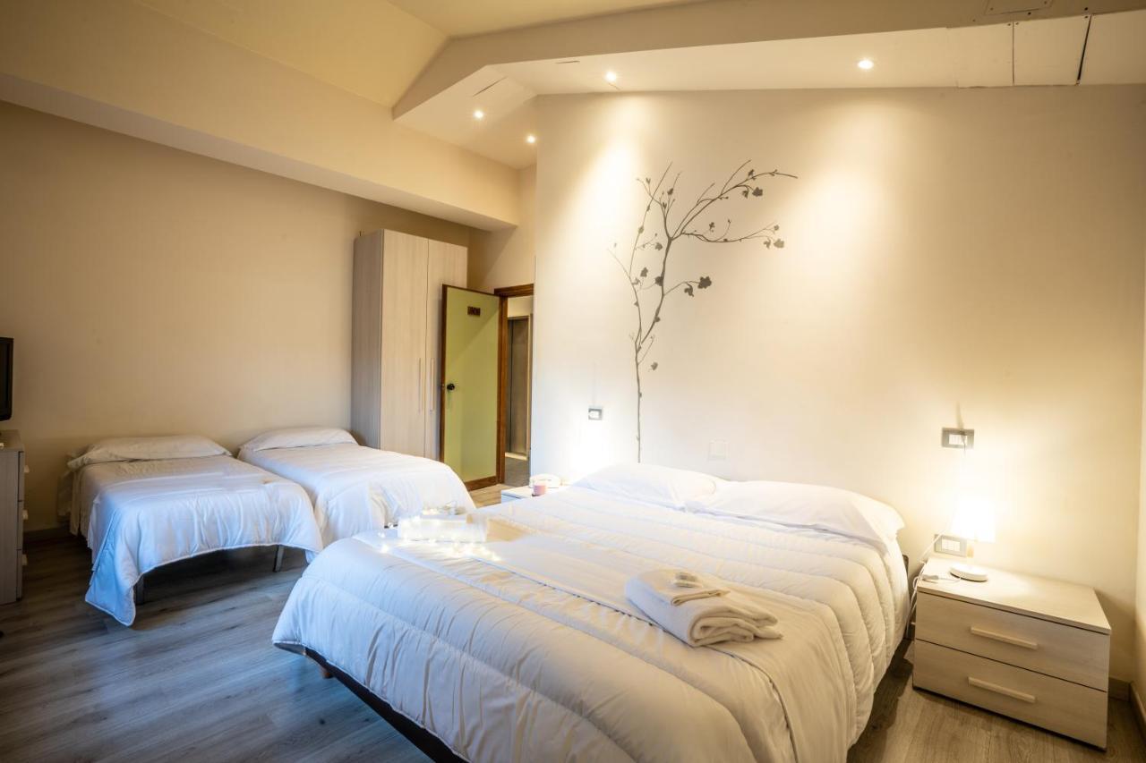Le Grazie Hotel Ассізі Екстер'єр фото