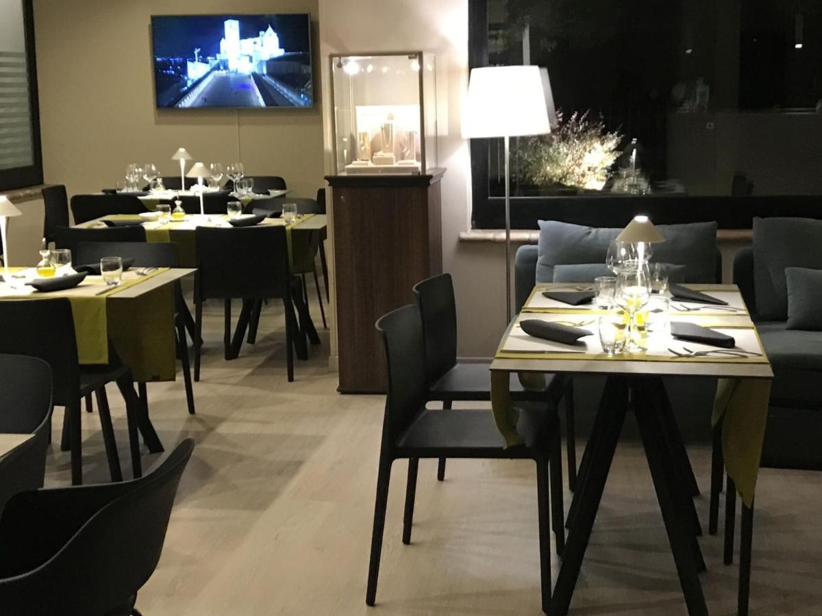 Le Grazie Hotel Ассізі Екстер'єр фото